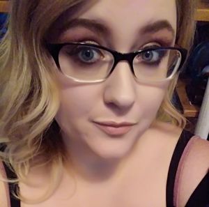 Meet your Posher, Leah